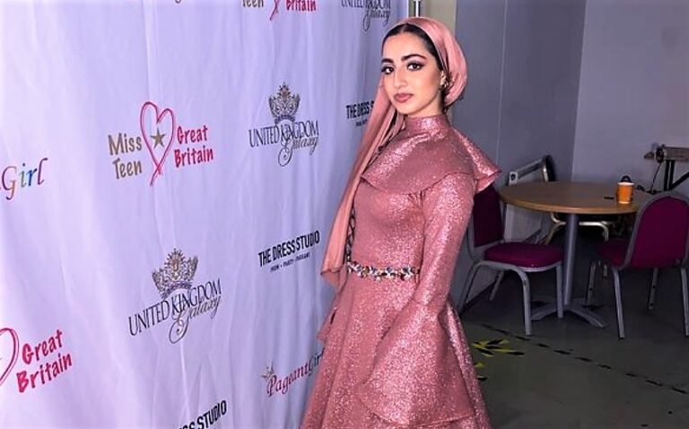 Primeur: hijabi doet mee aan Britse Miss-verkiezing