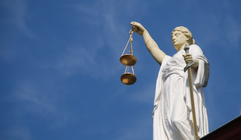 Man die dreigde met een aanslag vanwege koranverbranding krijgt celstraf