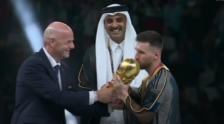 Arabieren hekelen ‘racistische’ opmerkingen over Messi’s mantel