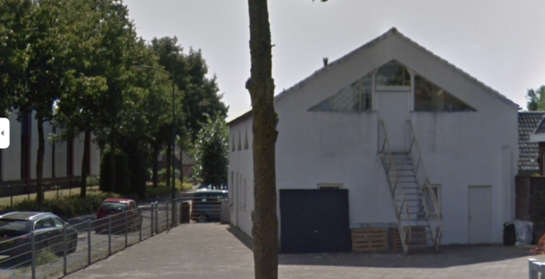 Makelaar koopt moskee in Cuijk, om die direct weer te verkopen