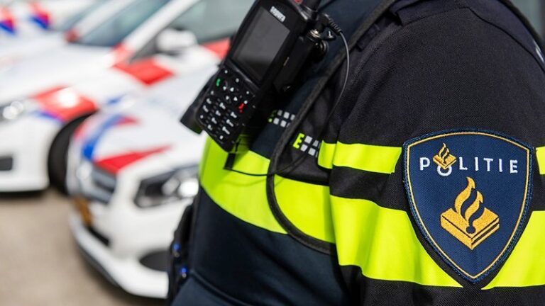 Bezwaren tegen eed politie op basis van eigen religie