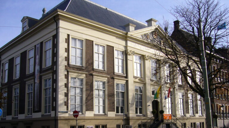 Nieuw stamboomonderzoek mogelijk voor jongeren met roots in voormalige koloniën