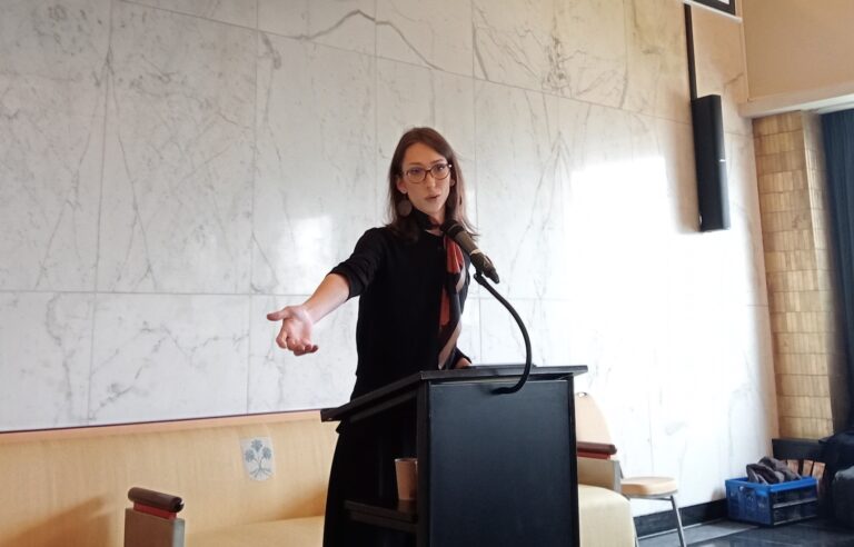 ‘Echte liberalen zijn juist woke’, vindt BIJ1-boegbeeld Rebekka Timmer