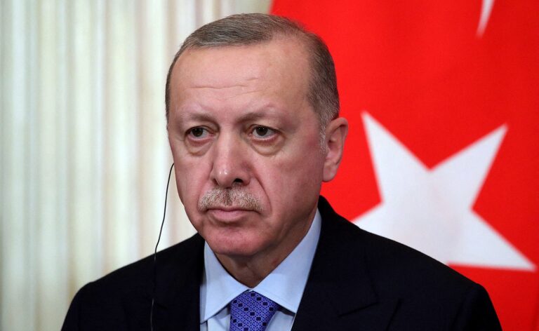 Erdogan voelt zich ‘bedreigd’ door lokale verkiezingen in Noord-Syrië