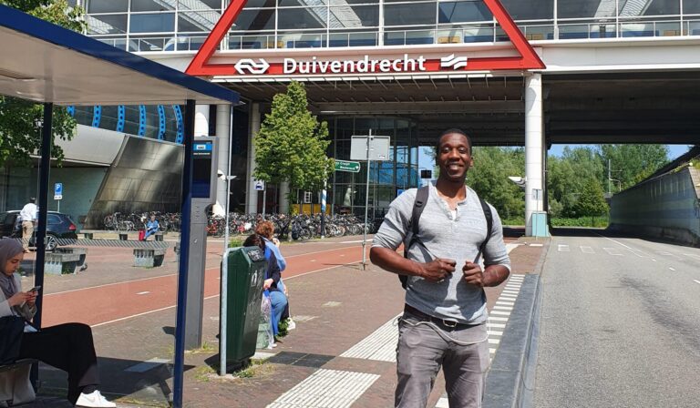 Video-activist Max Mitchell maakt verschil door racisme live te streamen
