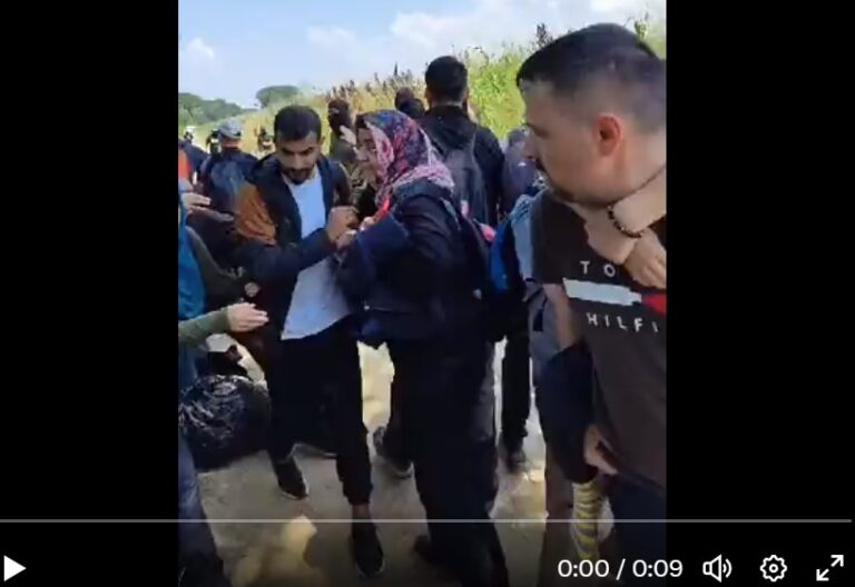 Gemaskerde mannen vallen vluchtelingen aan bij Turks-Griekse grens