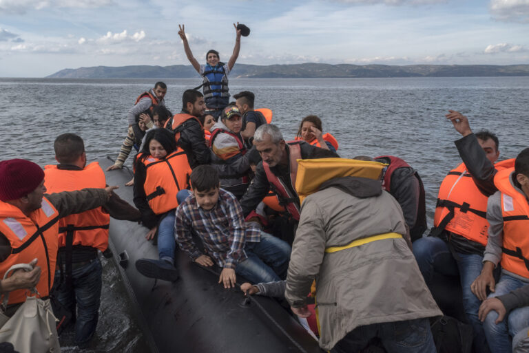 Zo kunt u zelf uitspraken van politici over migratie factchecken