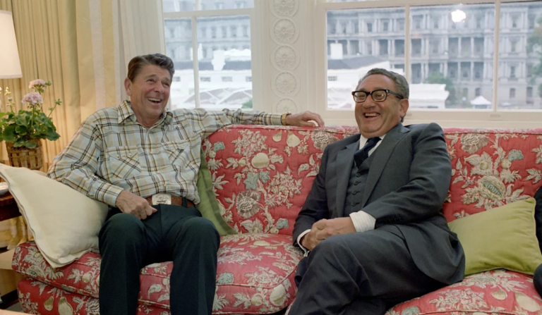 Omstreden politicus Henry Kissinger overleden