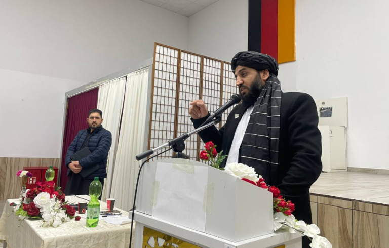 Woordvoerder Taliban spreekt in Duitse Diyanet-moskee