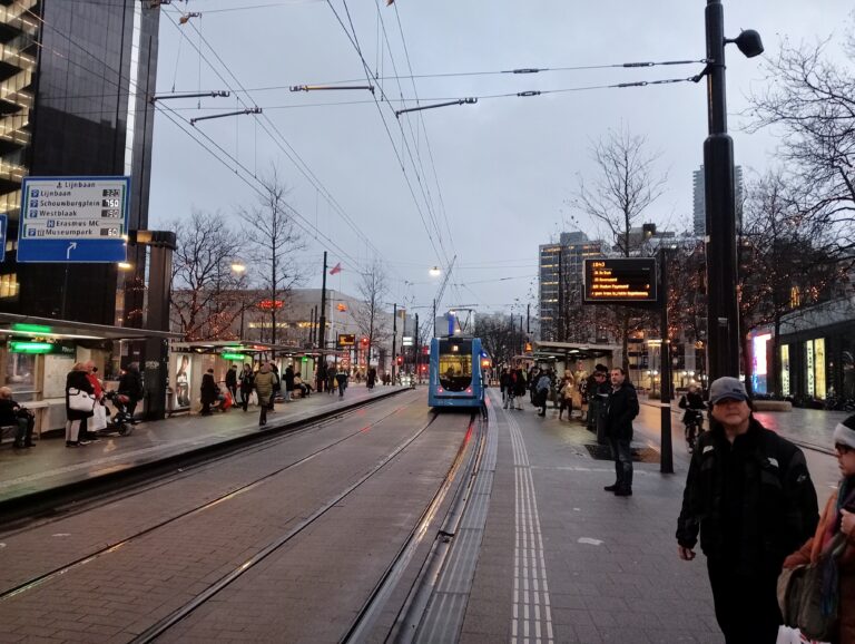 Socioloog Madaline Atkins: Rotterdam houdt buurten ‘wit’