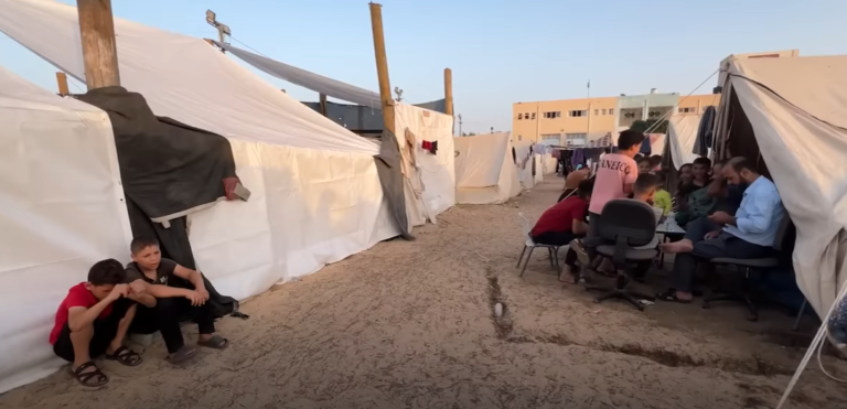 Gazanen in opvangcentra lopen besmettelijke ziekten op