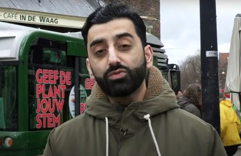 Ook Denk-raadslid Sheher Khan werd heimelijk onderzocht door ministerie