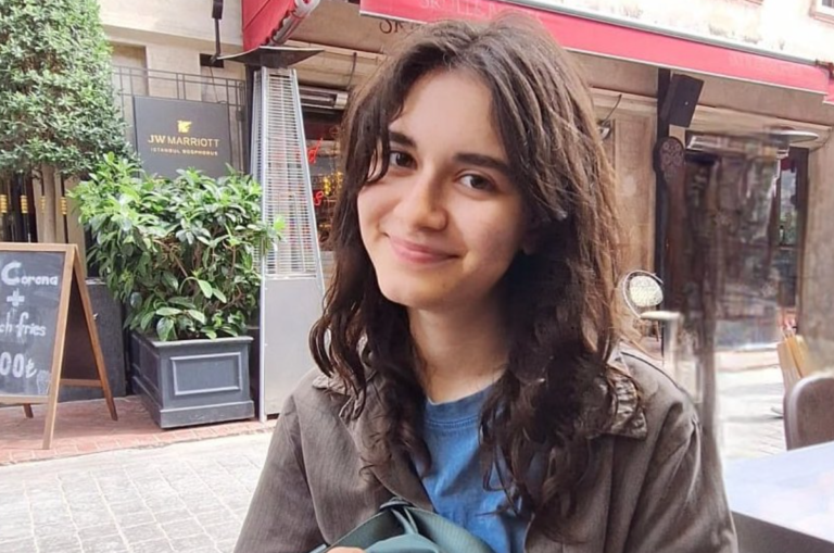 Waarom werden vijftien Turkse meisjes opgepakt?