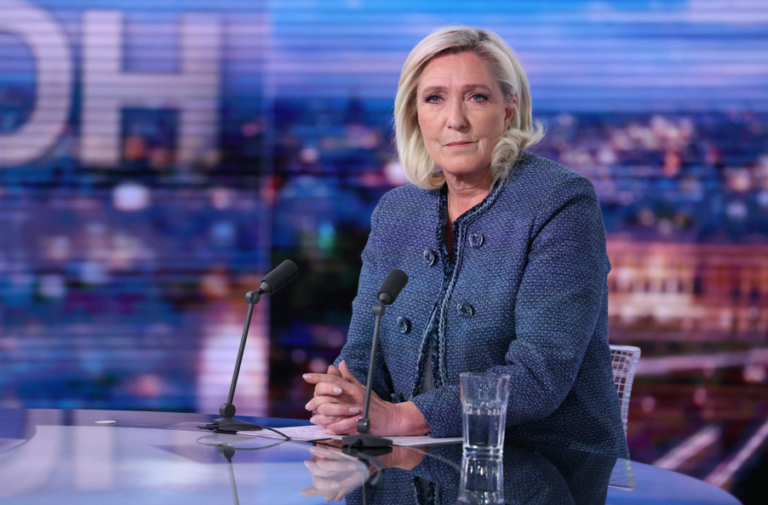 Radicaal-rechts noemt veroordeling Le Pen politiek gemotiveerd