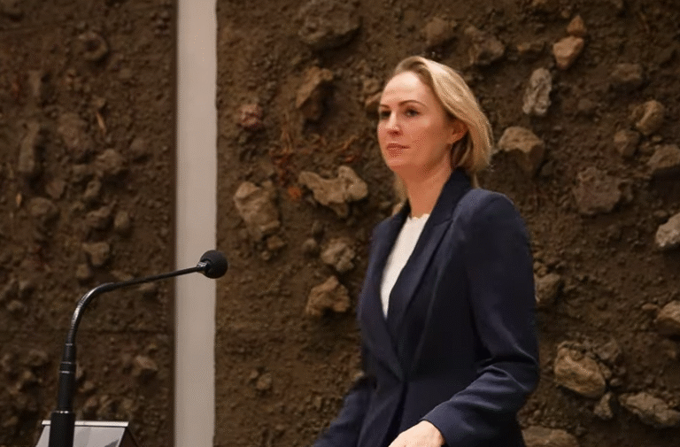 Kabinet bespreekt asielnoodmaatregelen toch nog voor het zomerreces