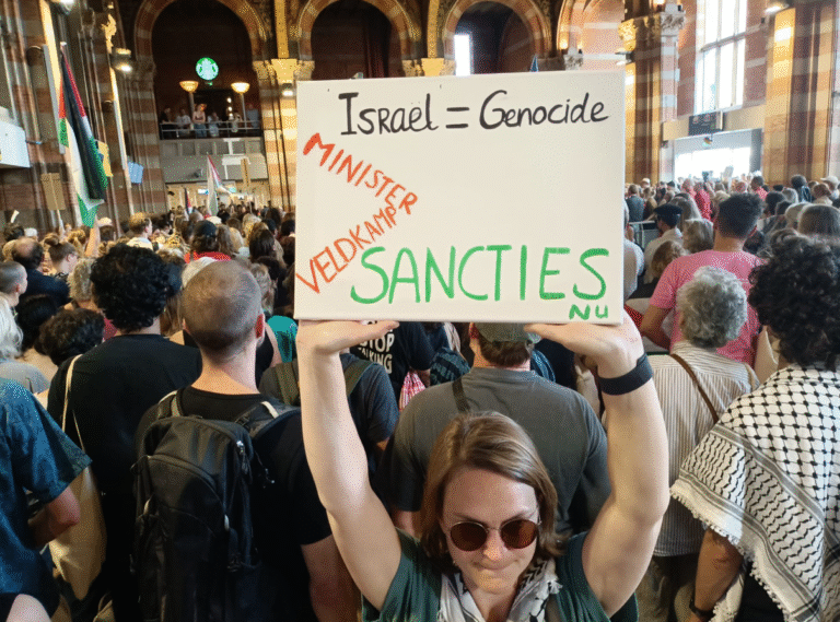 Kamer wil opheldering van Veldkamp over sancties Israël