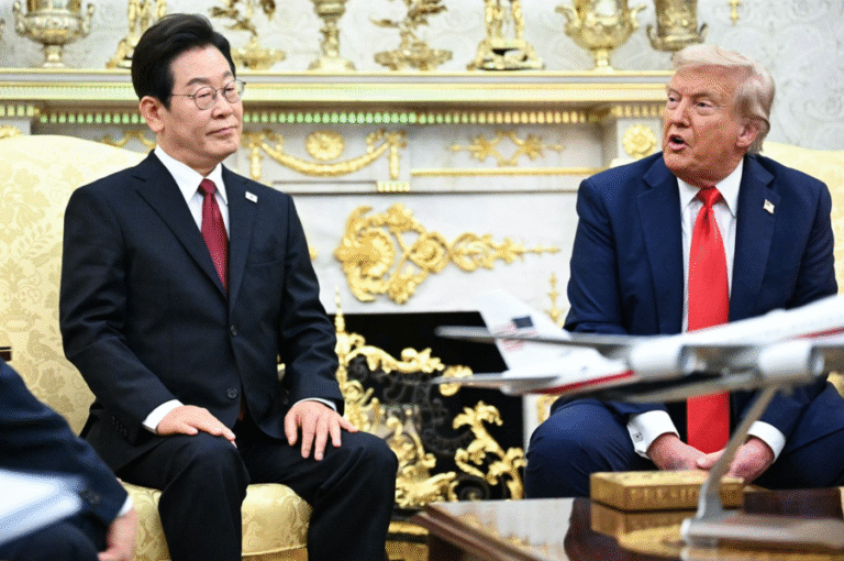 Amerikaanse immigratiedienst pakt honderden Zuid-Koreaanse arbeiders op