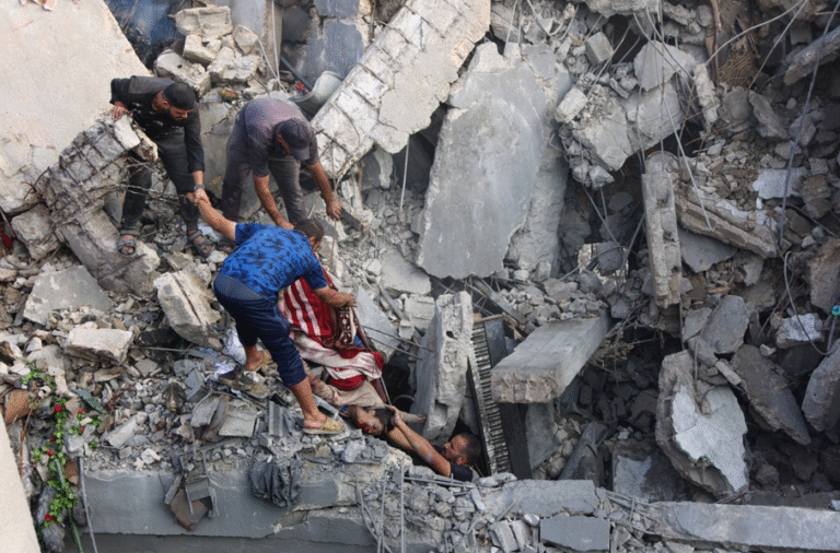 Opnieuw zware luchtaanvallen Israël op Gaza, ondanks bestand