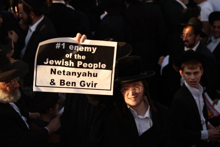 Israëlische minister draagt galg-speldje en wil doodstraf voor Palestijnse ‘terroristen’