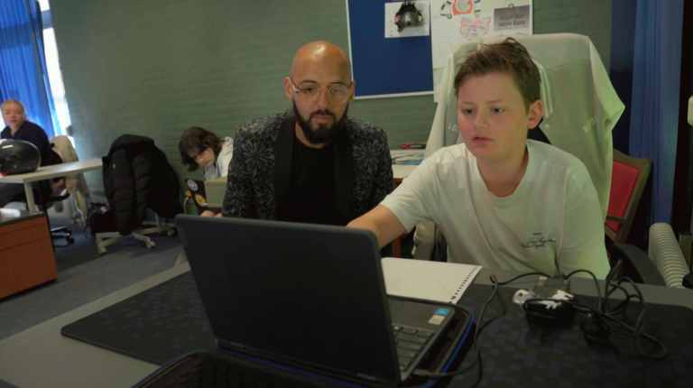 Karim Amghar volgt jongeren met autisme en ADHD in nieuwe documentaire