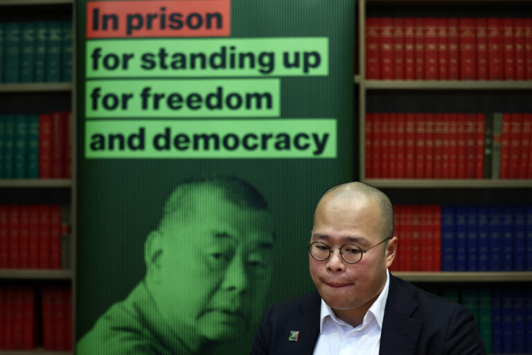 Democratie-activist Jimmy Lai uit Hong Kong krijgt 20 jaar cel