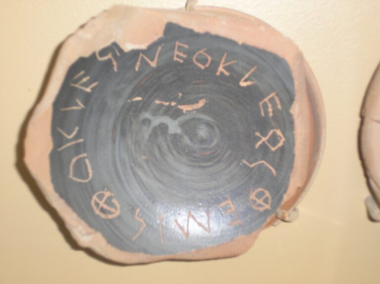 Waarom schuiven uiterst rechtse politici aan bij talkshows?