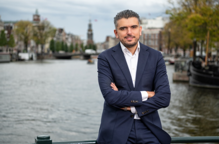 Sofyan Mbarki: ‘Hier ben je gewoon een Amsterdammer’
