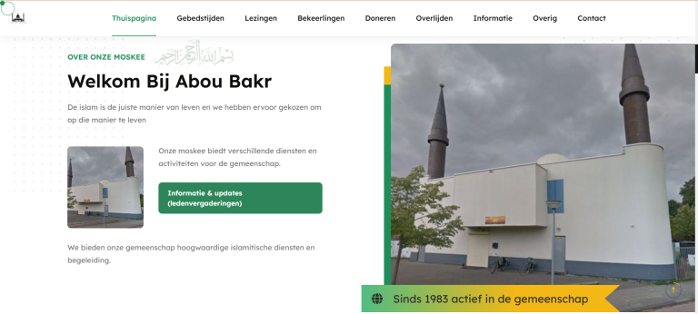 Moskee in Almere Buiten beklad met christelijke teksten: ‘Jesus is my God’