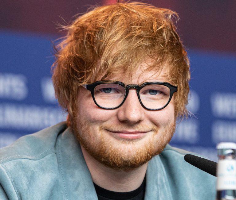 Red alert voor Ed Sheeran: supportacts vertrekken na cancellen pro-Palestijnse rapper