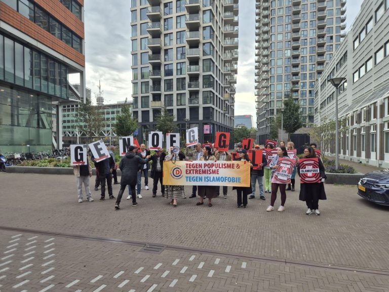 Protest bij Tweede Kamer tegen ‘dagelijkse islamofobie’