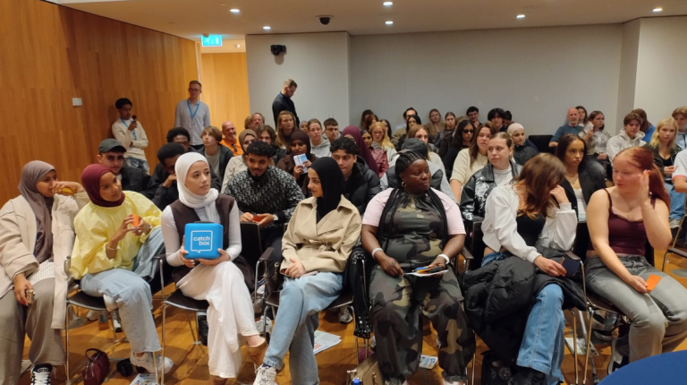 Mbo’ers over troonrede: ‘Stagevergoeding moet gelijk worden aan minimumloon’